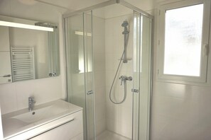Apartment, Smoking - Mor115-t4 135m2 Neuf St Florent vue mer 100m Plag (Saint-Florent)
