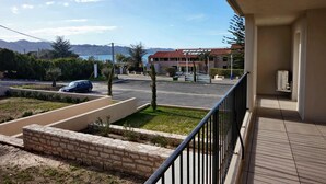 Apartment, Smoking | 3 bedrooms - Mor115-t4 135m2 Neuf St Florent vue mer 100m Plag (Saint-Florent)