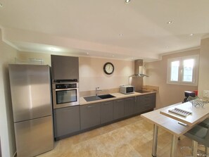 Apartment, Smoking | 2 bedrooms