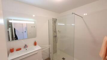 House | 2 bedrooms