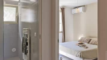 Apartment, Smoking | 3 bedrooms