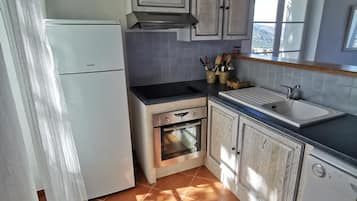 Apartment, Smoking | 1 bedroom