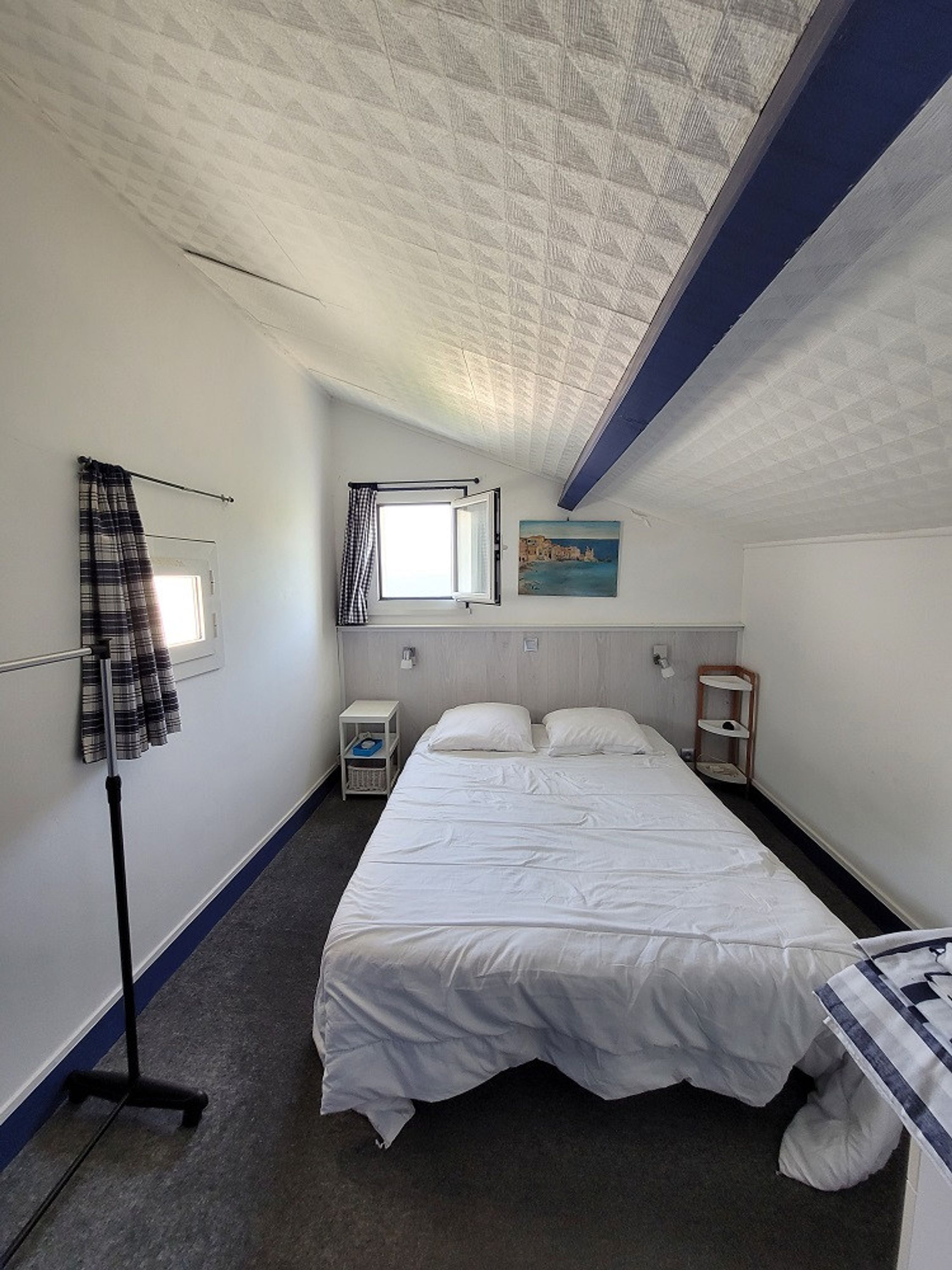 Apartment, Smoking | 3 bedrooms