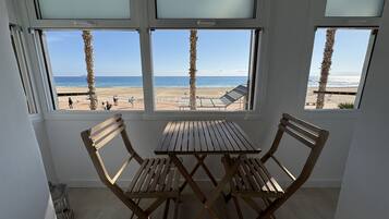 Apartment, Smoking | 3 bedrooms