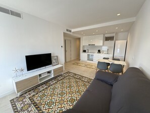 Apartment, Smoking | 3 bedrooms