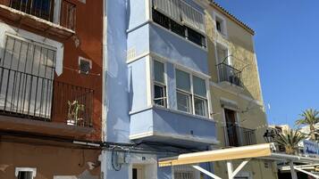 Apartamento, fumadores | 3 dormitorios