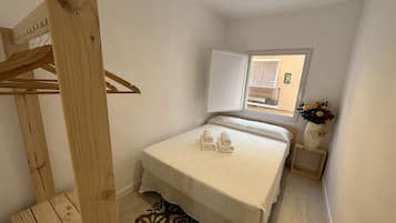 Apartment, Smoking | 3 bedrooms