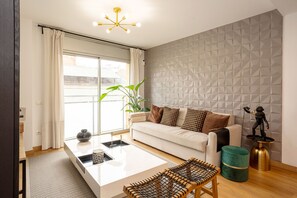 Apartment - Modern Apartment Near Pl Espa a (Barcelona)