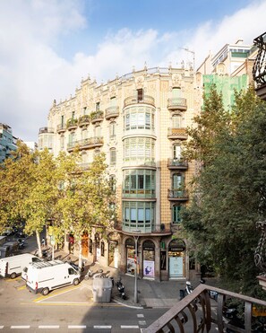 Apartment | 2 bedrooms - Bright and Cozy Flat in the Heart of the City (Barcelona)