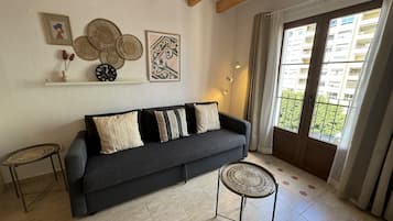 Apartment, Smoking | 1 bedroom