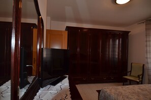 Apartment, Smoking | 1 bedroom