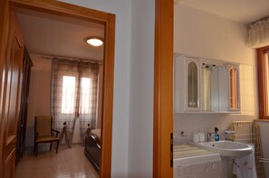 Apartment, Smoking | 1 bedroom