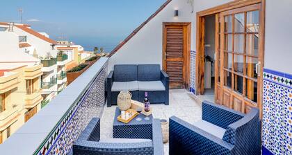 Retreat w Ocean Views Private Parking Ensuite