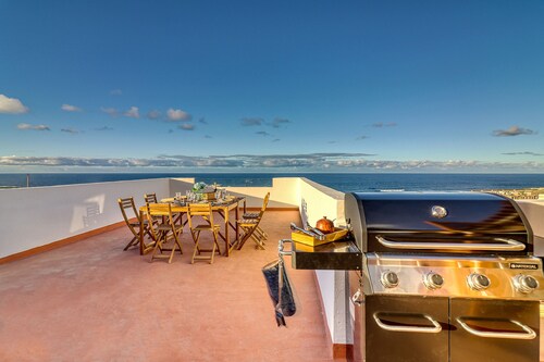 Special Home w Tropical Garden Near Seaside