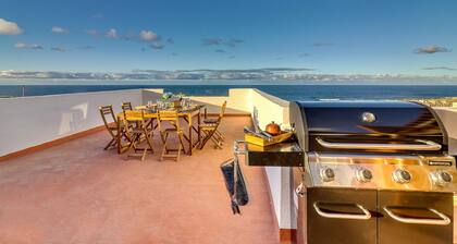 Special Home w Tropical Garden Near Seaside