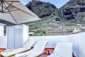 House - Special Home w Tropical Garden Near Seaside (Garachico)