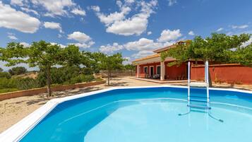 4 bedrooms