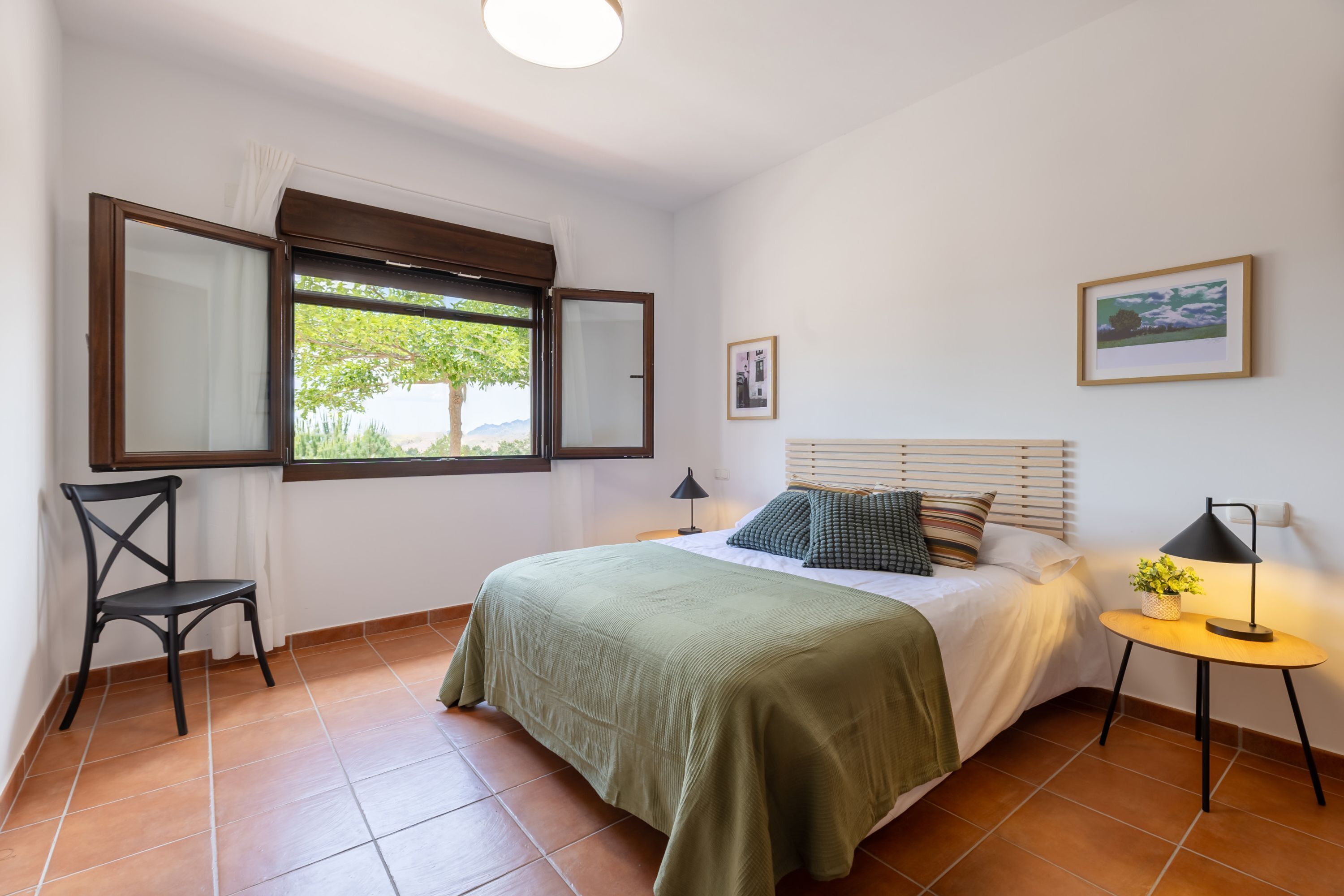 4 bedrooms