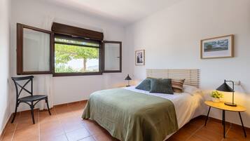4 bedrooms