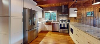 Treehouse Home in Ludlow