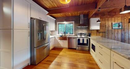 Treehouse Home in Ludlow