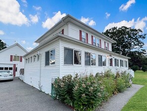 4 bedrooms - Kurtz Cottage - Y856 (York Beach)