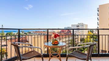 Apartment, Smoking | 1 bedroom