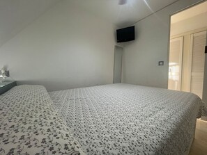 Apartment, Smoking | 1 bedroom