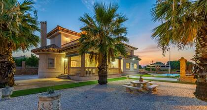 Real Dream Villa by Fidalsa