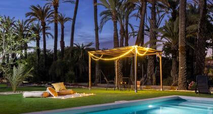 Historical Palms Villa by Fidalsa