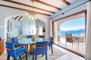 Villa | 2 bedrooms, Internet