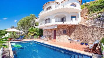 Villa | 2 bedrooms, Internet