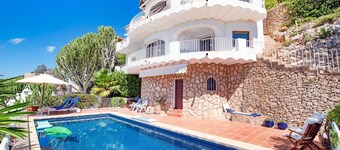 Cap d Or in Moraira With 3 Bedrooms and 2 Bathrooms