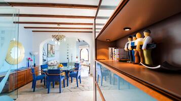 Villa | 2 bedrooms, Internet