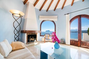 Villa | 2 bedrooms, Internet