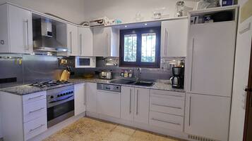 Villa | 2 bedrooms, Internet