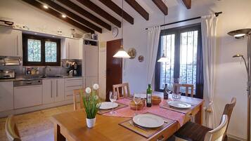 Villa | 2 bedrooms, Internet