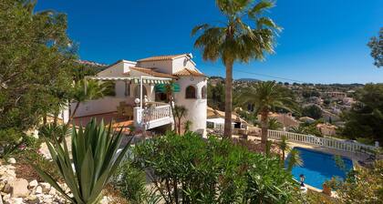 Ritter in Benissa With 3 Bedrooms and 2 Bathrooms
