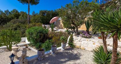 Ritter in Benissa With 3 Bedrooms and 2 Bathrooms
