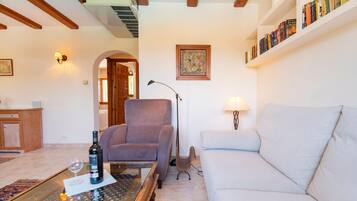 Villa | 2 bedrooms, Internet