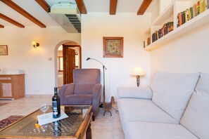 Villa | 2 bedrooms, Internet