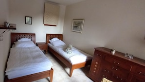 2 عدّة غرف نوم وخدمة الإنترنت