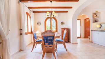 Villa | 2 dormitorios y Internet