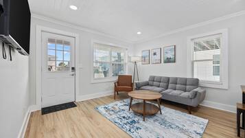 Apartment | 2 bedrooms, Internet