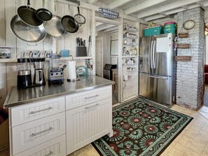 House | 4 bedrooms - Sea Esta in Wells With 4 Bedrooms and 1 Bathrooms (Wells)