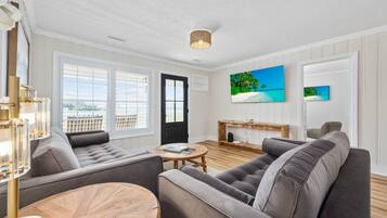 Casa | 5 quartos, acesso à internet de alta velocidade