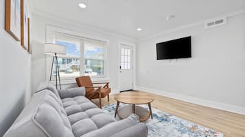 Apartment | 2 bedrooms, Internet