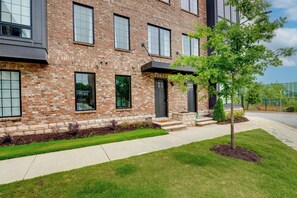 Apartment (3 Bedrooms) | Interior - Chic Atlanta Vacation Rental ~ 1 Mi to Downtown! (Atlanta)