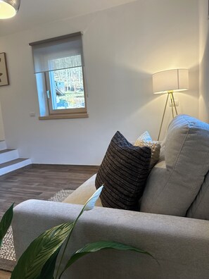 TV - Apartment quiet area, ideal for relaxing as a couple or with family (strembo)