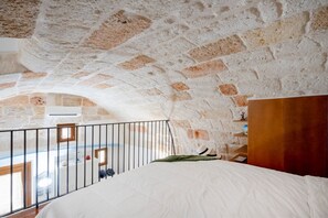 2 chambres, fer et planche à repasser